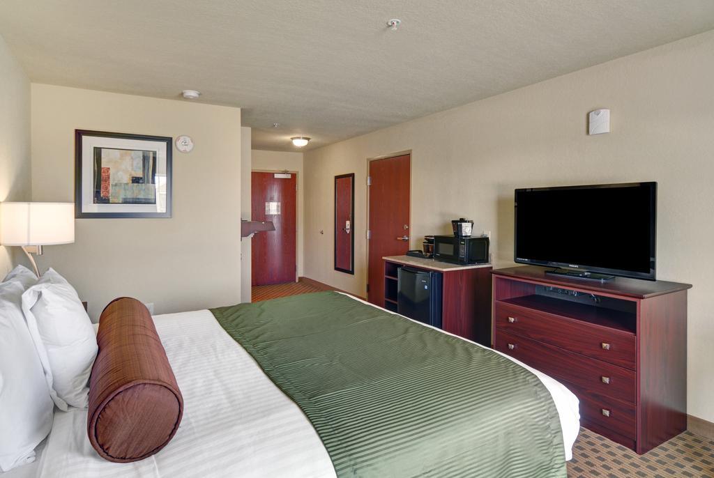 Cobblestone Inn & Suites - Big Lake Exterior foto